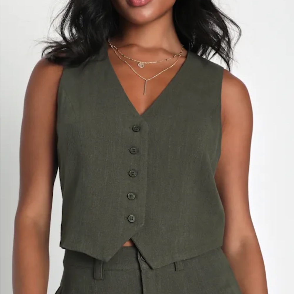 Lulu’s - Suits You Perfectly Olive Green Linen Vest - M